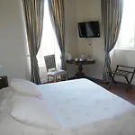 D'hôtes Château De Damigny 3*