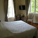 D'hôtes Château De Damigny 3*