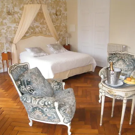 D'hotes Chateau De Damigny 3*