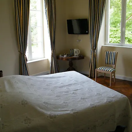 D'hotes Chateau De Damigny Saint-Martin-des-Entrees