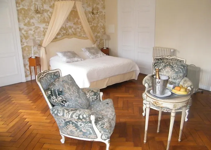 D'hotes Chateau De Damigny 3*