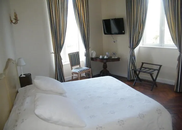 D'hotes Chateau De Damigny 3*