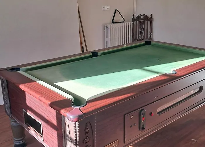 D'hotes Chateau De Damigny Bed and breakfast 3*