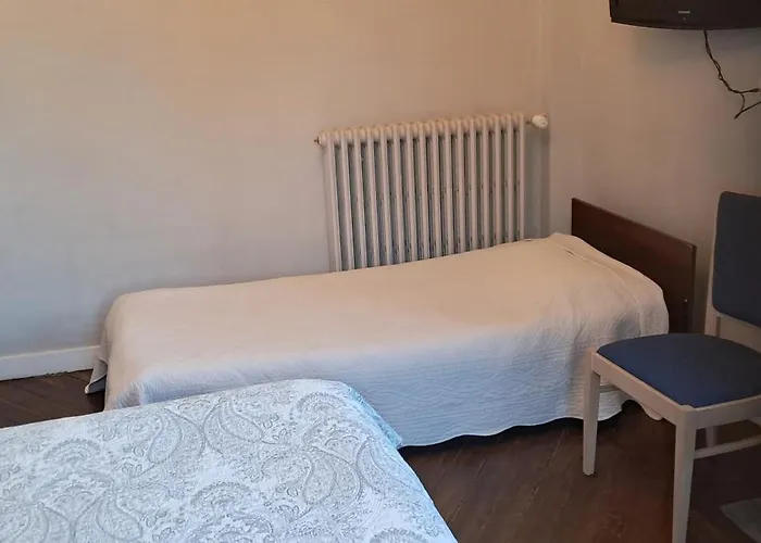 D'hotes Chateau De Damigny Bed & Breakfast Saint-Martin-des-Entrées