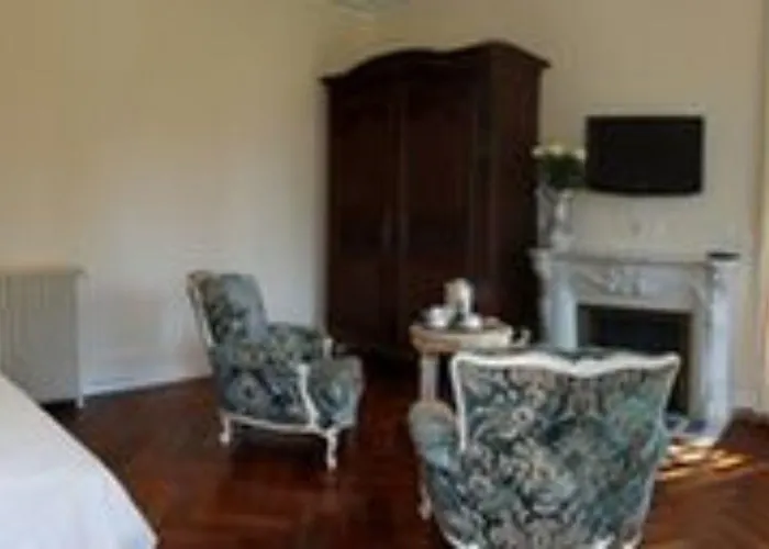 D'hotes Chateau De Damigny Saint-Martin-des-Entrées